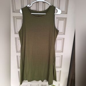 Olive Green Sleeveless Tee Shirt Dress Size Medium Pockets Machine Wash